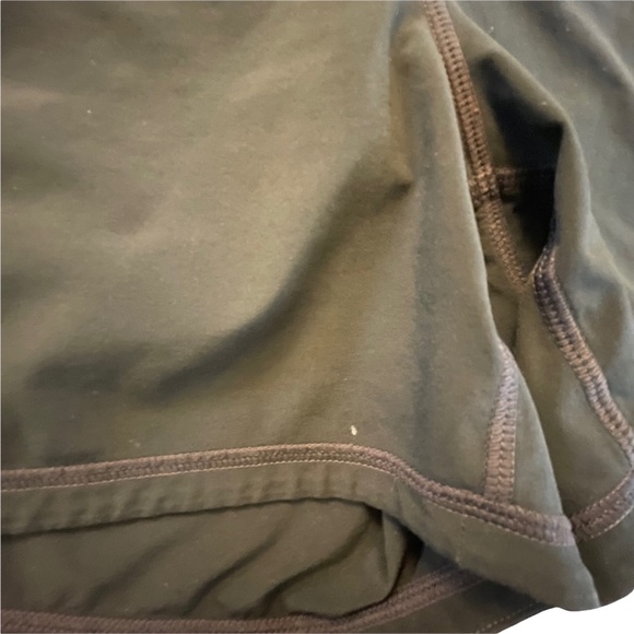 Lululemon Athletica Black Groovy Run Shorts, Sz 6 - Picture 8 of 8